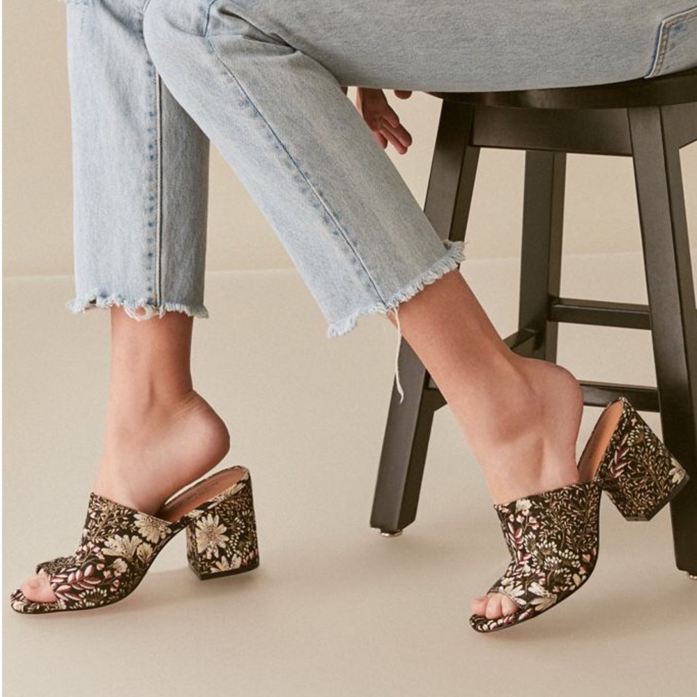 Urban Outfitters UO Floral Jacquard Fabric Mules